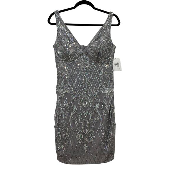 NIGHTWAY New $159 Silver Sequined Sheath Dress Size 4 - Picture 3 of 7